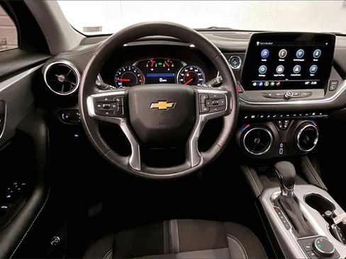 Used 2024 Chevrolet Blazer LT w/ Convenience Package image 5