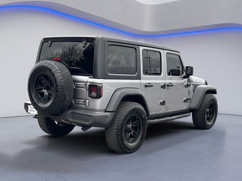 Used 2018 Jeep Wrangler Unlimited Sport image 12