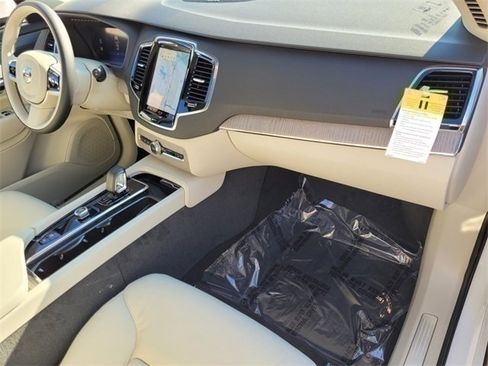Certified 2025 Volvo XC90 T8 Plus image 12