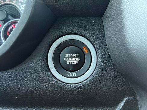 Used 2022 RAM 1500 Big Horn AWD/4WD image 24