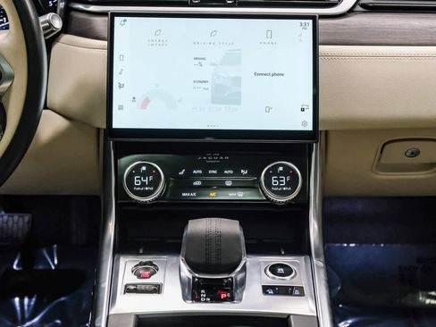 Used 2021 Jaguar XF S image 13