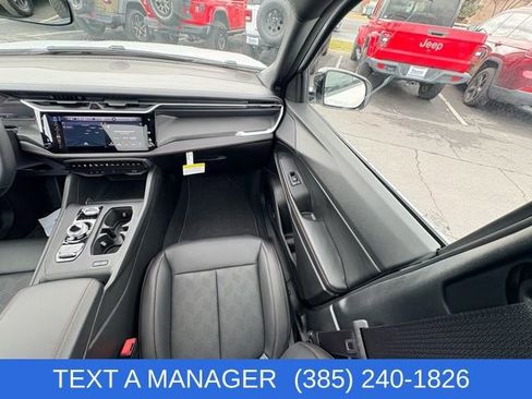 New 2026 Jeep Cherokee Overland image 18