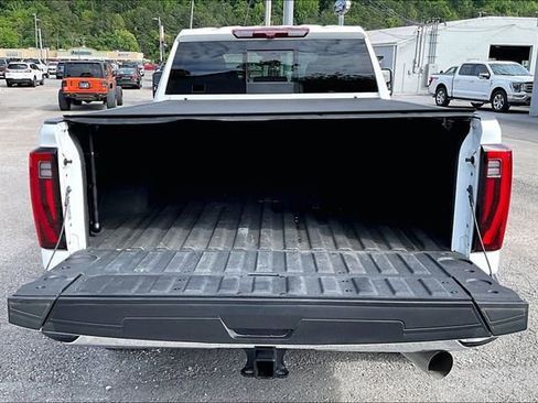 Used 2024 GMC Sierra 2500 SLT w/ SLT Premium Package AWD/4WD image 30