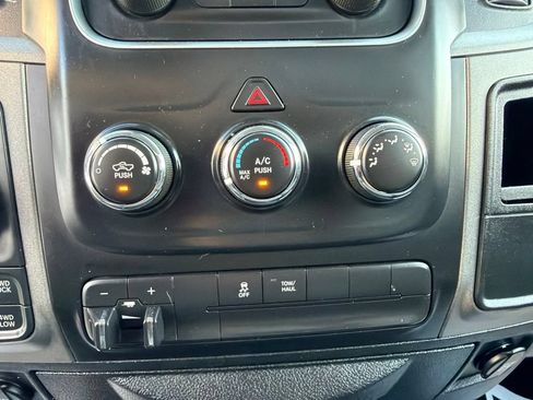 Used 2017 RAM 1500 Tradesman AWD/4WD image 25