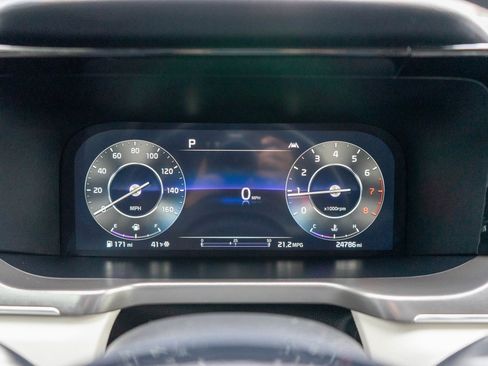 Used 2023 Kia Sorento SX image 21