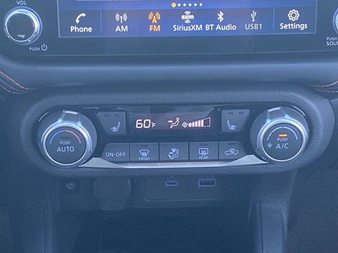 New 2025 Nissan Versa SR w/ Trunk Package image 10