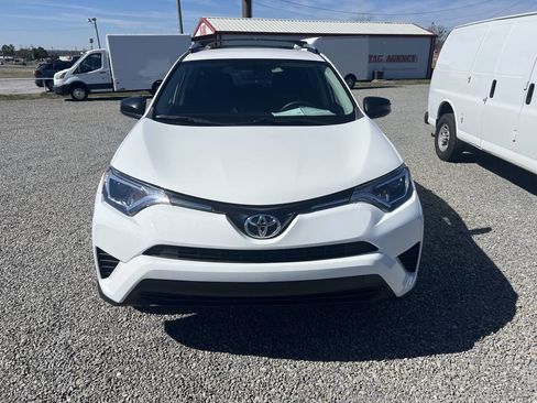 Used 2016 Toyota RAV4 LE image 3