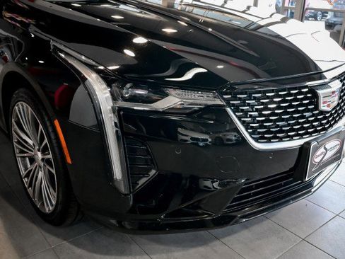 Used 2023 Cadillac CT4 Premium Luxury image 10