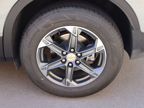 Used 2025 Chevrolet Blazer LT FWD image 25
