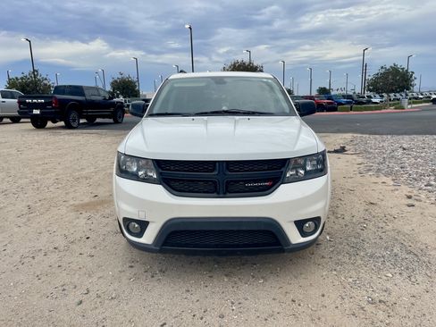 Used 2019 Dodge Journey SE w/ Premium Group FWD image 8