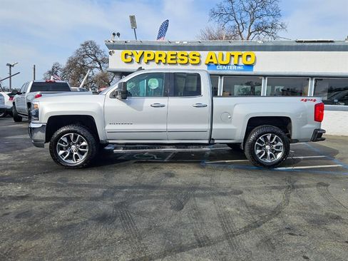Used 2018 Chevrolet Silverado 1500 LTZ image 2