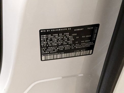 New 2025 Volkswagen ID. Buzz Pro S image 30