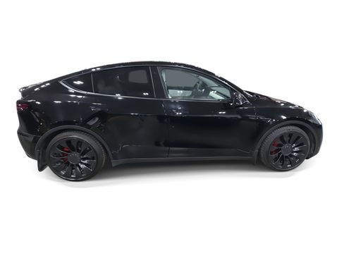 Certified 2022 Tesla Model Y Performance AWD/4WD image 7