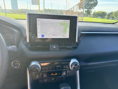 Used 2025 Toyota RAV4 SE w/ Convenience Package AWD/4WD image 10