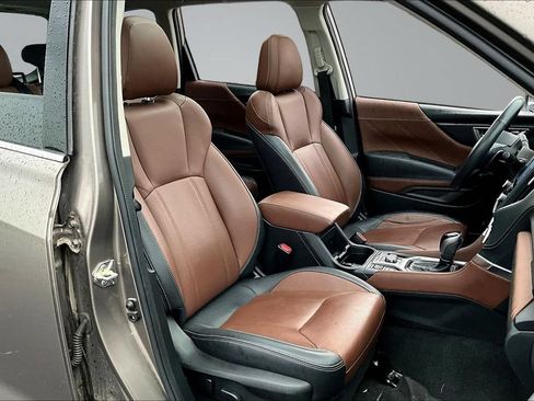 Used 2022 Subaru Forester Touring AWD/4WD image 27