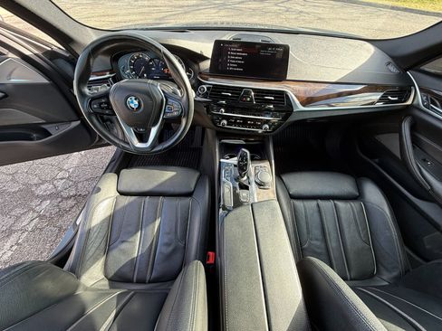 Used 2017 BMW 530i xDrive image 9
