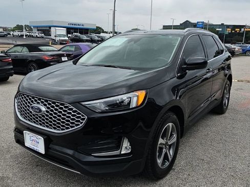 Used 2024 Ford Edge SEL w/ Convenience Package AWD/4WD image 3