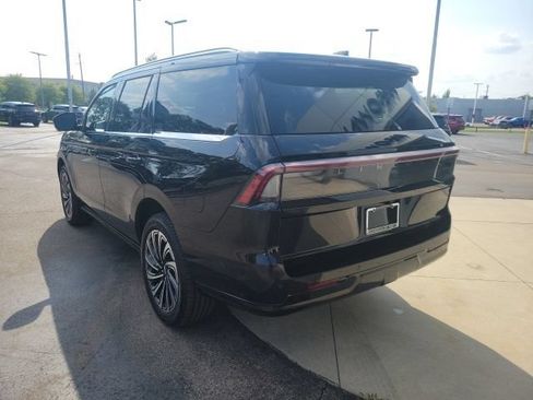 Certified 2025 Lincoln Navigator Black Label AWD/4WD image 16
