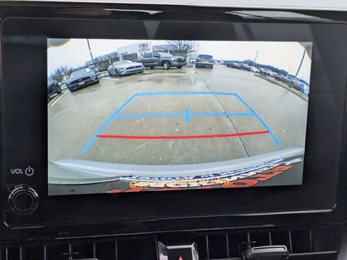 Used 2025 Toyota Corolla LE image 18