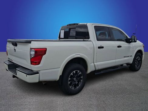 Used 2019 Nissan Titan PRO-4X w/ Pro-4x Convenience Package image 4