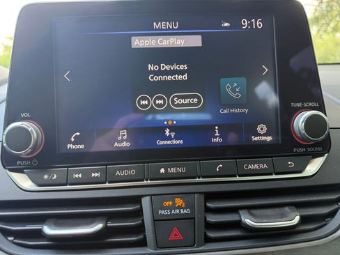 Used 2025 Nissan Altima 2.5 SV FWD image 26