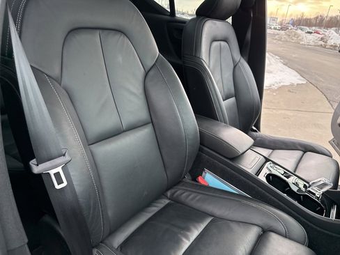 Certified 2023 Volvo XC40 B5 Plus w/ Driver Assist Package image 37