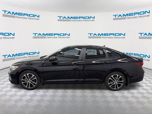 Used 2024 Volkswagen Jetta Sport FWD image 2