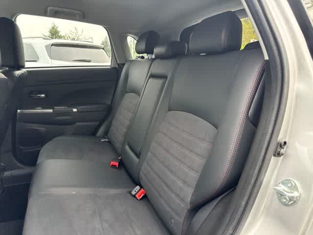 Used 2025 Mitsubishi Outlander Sport SE AWD/4WD image 11