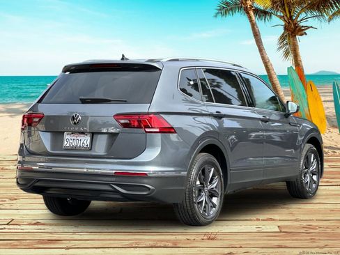 Used 2023 Volkswagen Tiguan SE image 6