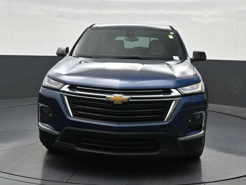 Used 2023 Chevrolet Traverse LS FWD image 9