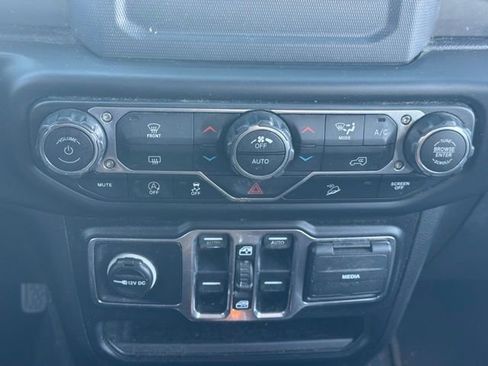 Used 2019 Jeep Wrangler Unlimited Sport S image 19