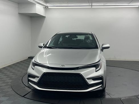 Used 2026 Toyota Corolla SE FWD image 4
