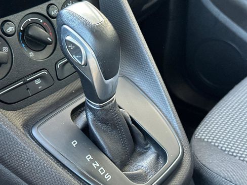 Used 2018 Ford Transit Connect XL image 22