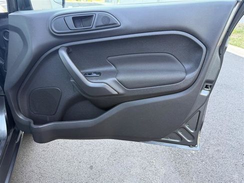 Used 2019 Ford Fiesta SE FWD image 30
