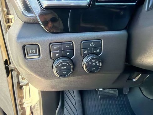 Used 2022 Chevrolet Silverado 1500 LT Trail Boss image 30