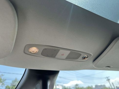 Used 2020 Tesla Model Y Long Range image 25