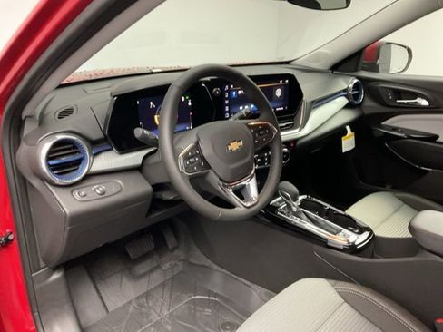 New 2026 Chevrolet Trax LT image 11