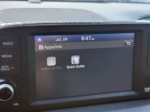 Used 2020 Hyundai Santa Fe SE FWD image 25