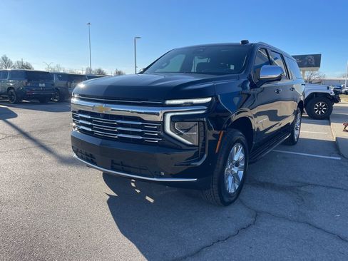 New 2026 Chevrolet Suburban Premier AWD/4WD image 6