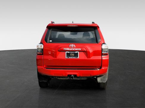 Used 2024 Toyota 4Runner SR5 image 5