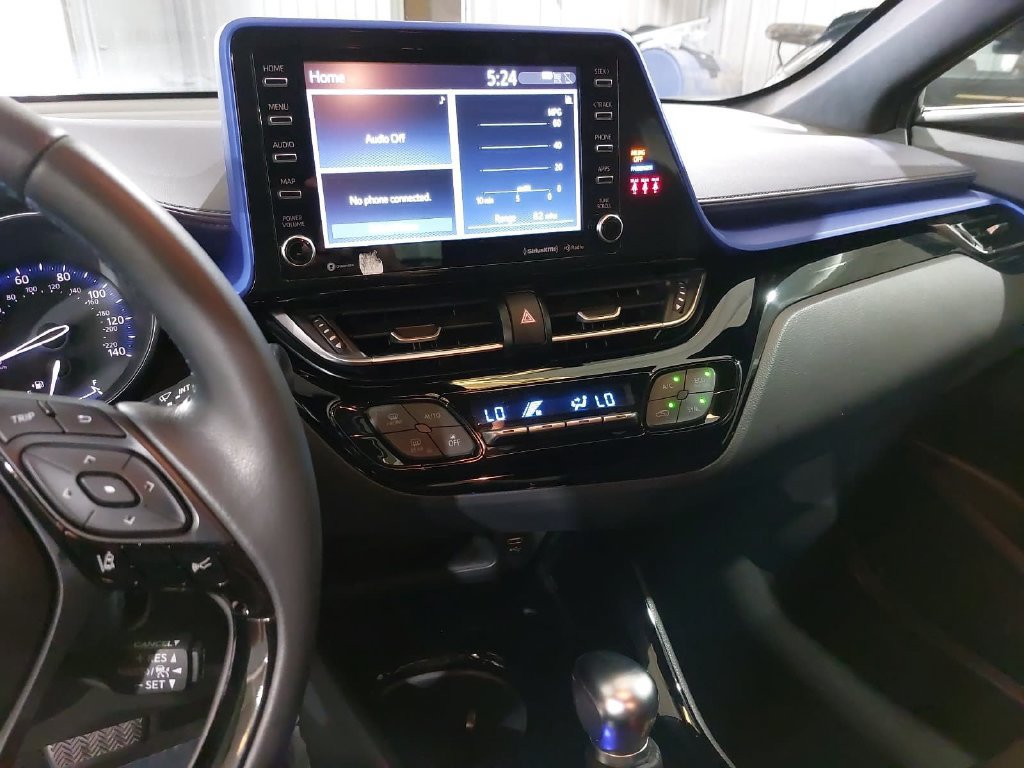 Used 2022 Toyota C-HR XLE FWD image 20