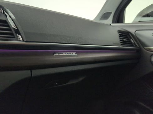 Certified 2025 Audi Q5 2.0T Premium Plus w/ Premium Plus Package image 11