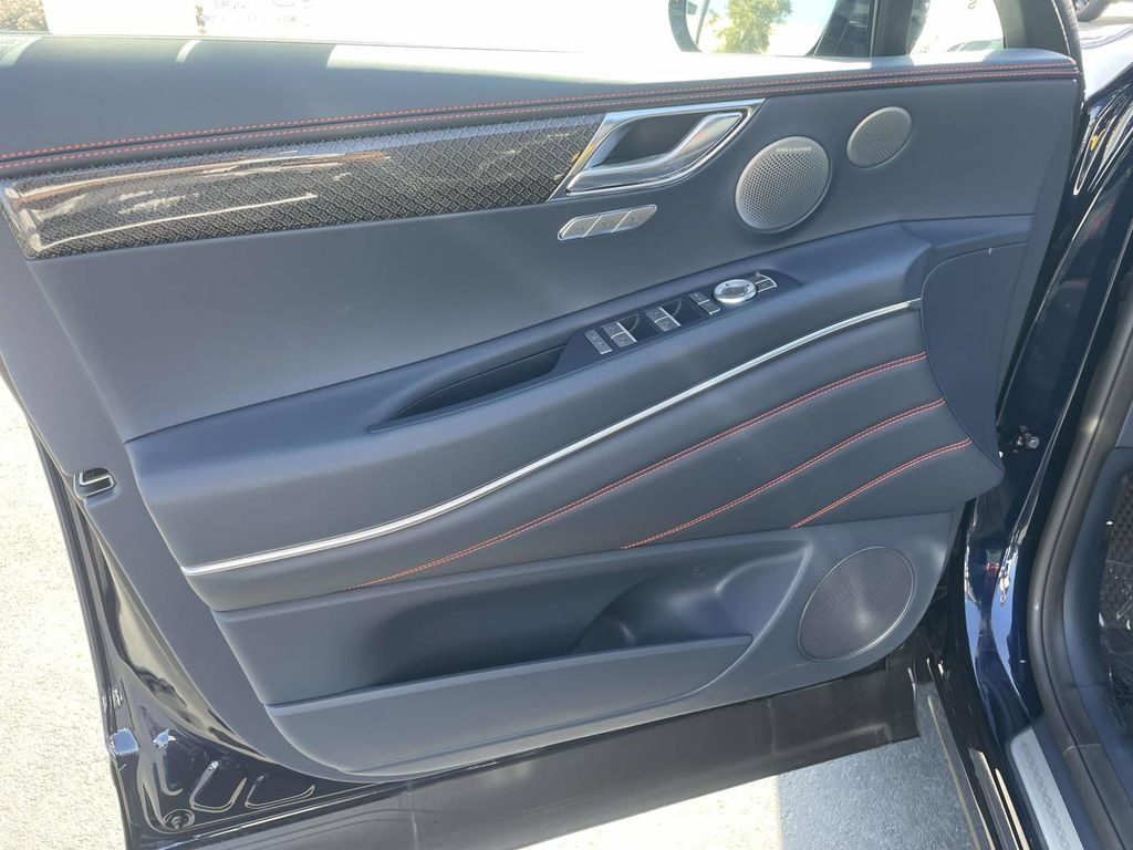 New 2026 Genesis GV80 3.5T e-SC AWD/4WD image 17