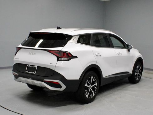 Used 2024 Kia Sportage EX AWD/4WD image 12