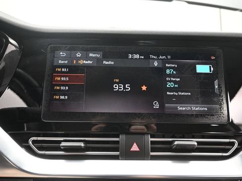 Used 2020 Kia Niro EX Premium FWD image 26