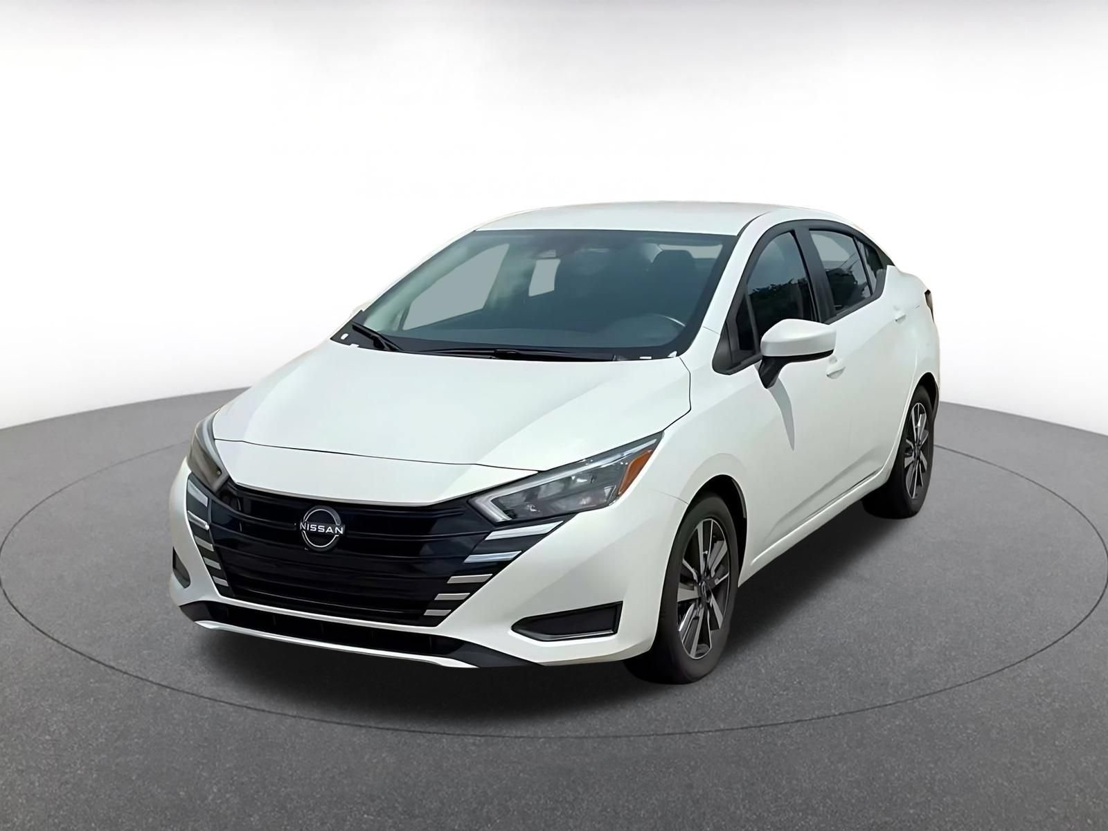 Used 2025 Nissan Versa SV FWD image 6