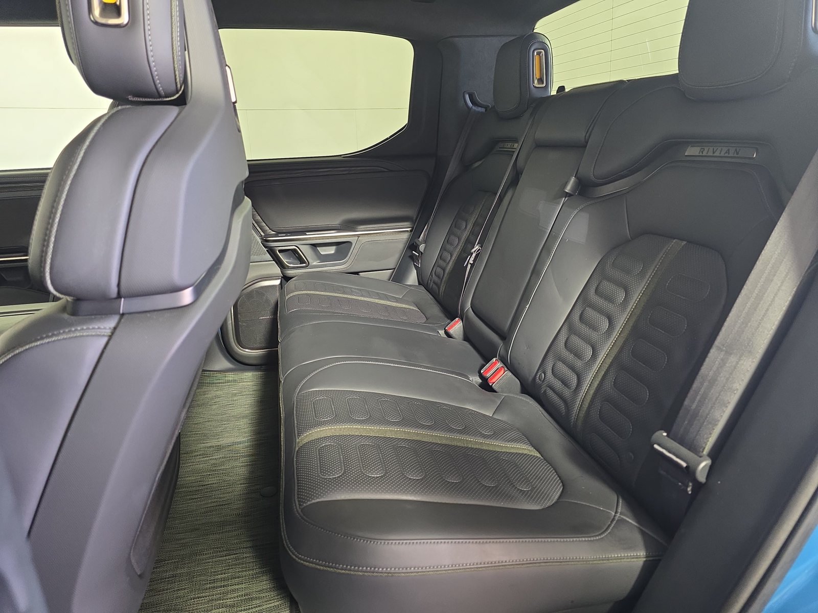 Used 2022 Rivian R1T Adventure AWD/4WD image 21