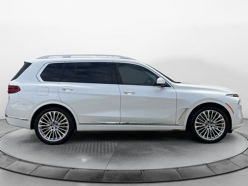Used 2024 BMW X7 xDrive40i AWD/4WD image 8