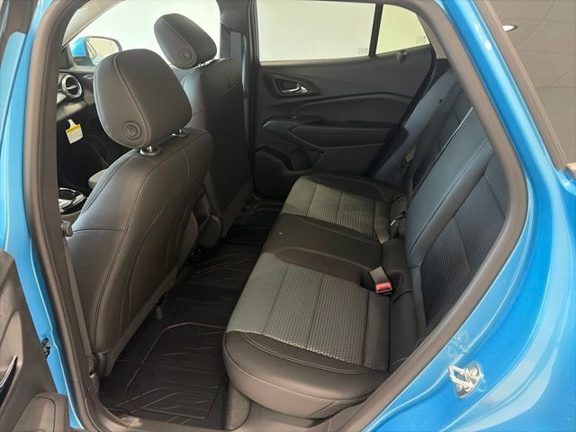New 2026 Chevrolet Trax LT w/ Driver Confidence Package FWD image 11