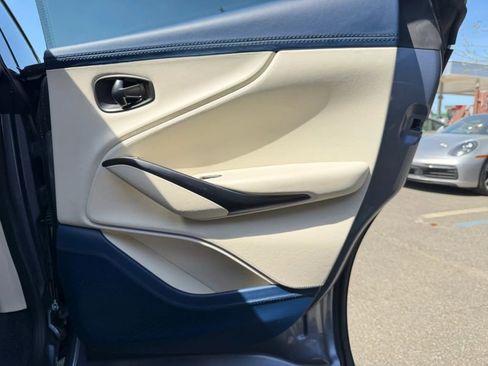Used 2021 Aston Martin DBX AWD/4WD image 25